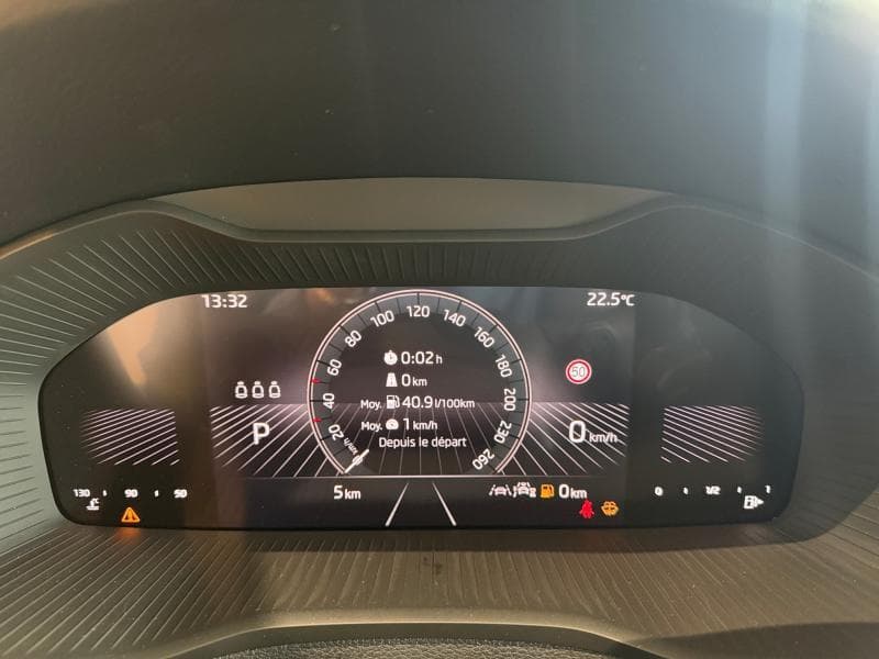 Skoda Karoq Family 1.5 TSI 150cv DSG7 - 12