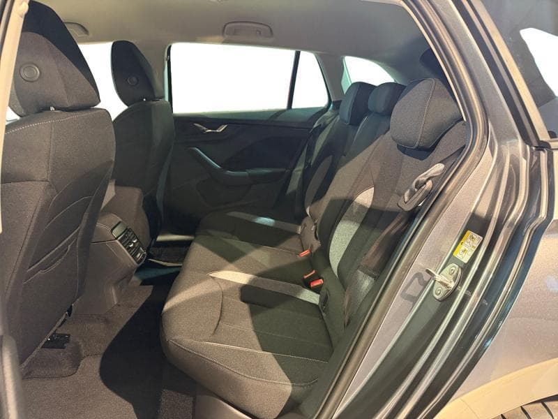 Skoda Scala Corporate 1.0 TSI 116cv DSG7 - 9