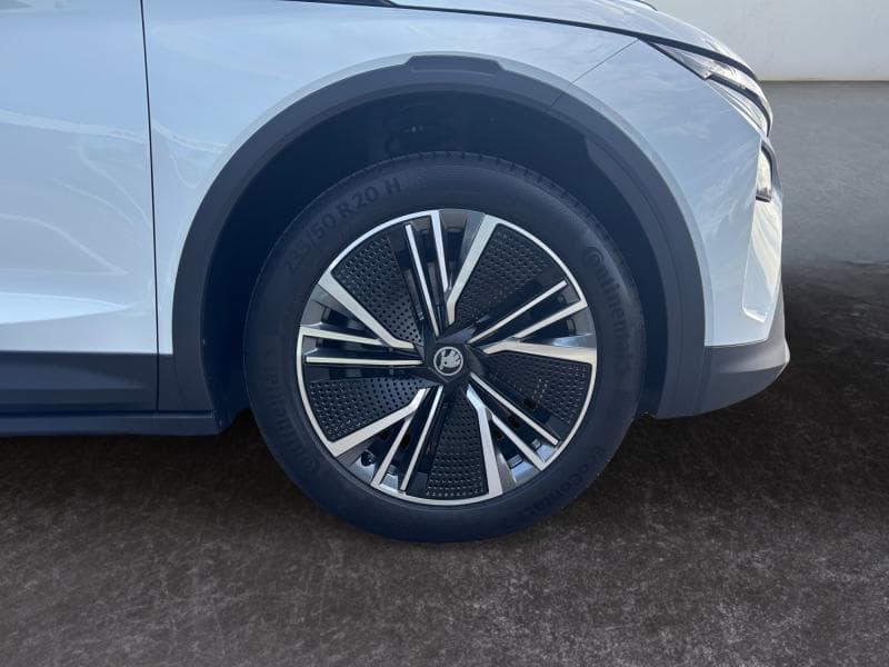 Skoda Elroq Corporate 85 82kWh 286cv - 9