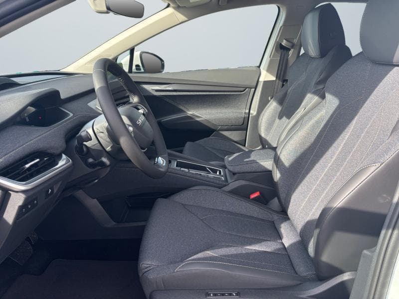 Skoda Elroq Corporate 85 82kWh 286cv - 13