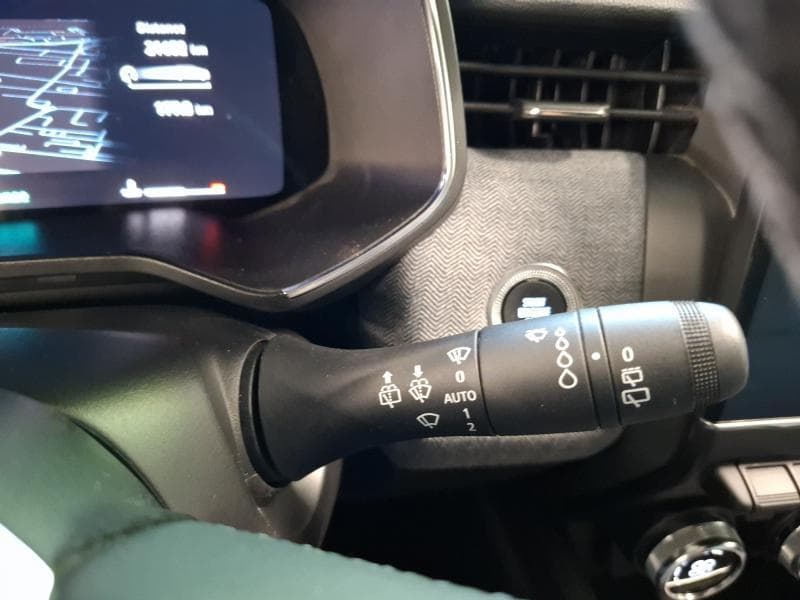 Renault Clio 1.0 TCe Techno 90 Hp - 17