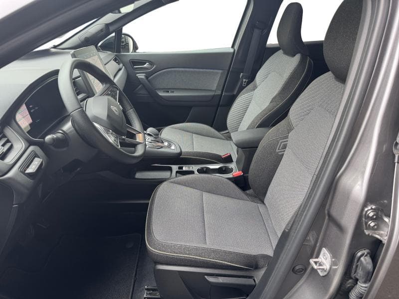 Renault Captur 1.6i E-TECH Techno 145 Hp - 12