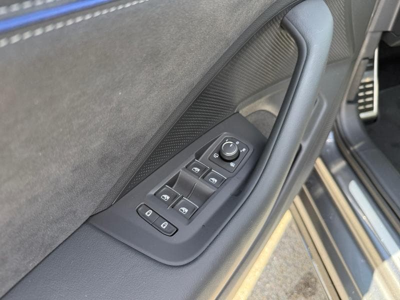 Volkswagen Passat R-Line - 25