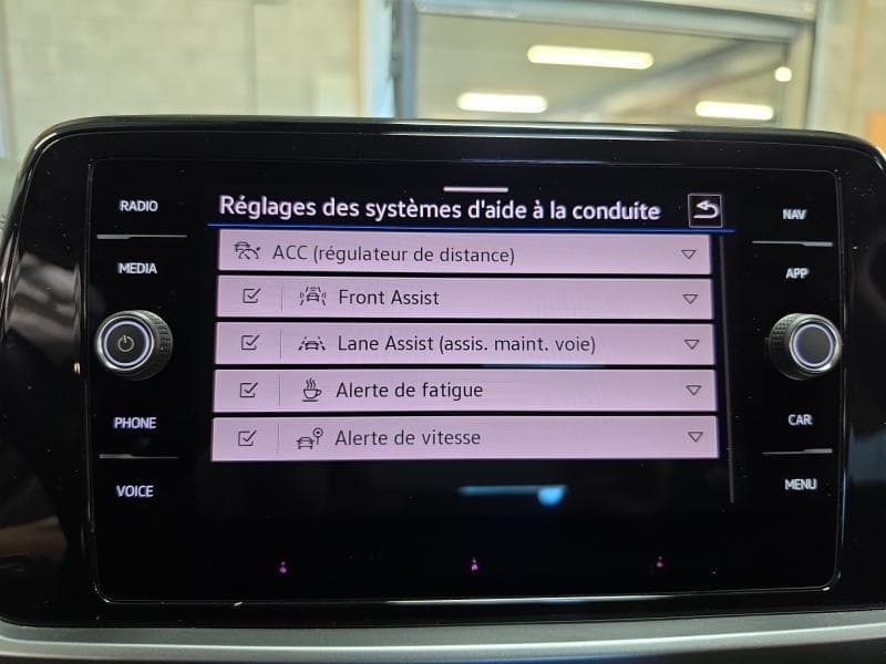 Volkswagen T-Roc Life | 1.5 Tsi 150 cv | GPS | Carplay | Camera | Sieges chauffants - 21