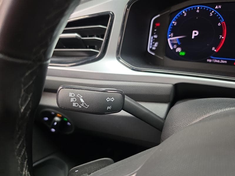 Volkswagen T-Roc Life | 1.5 Tsi 150 cv | GPS | Carplay | Camera | Sieges chauffants - 15