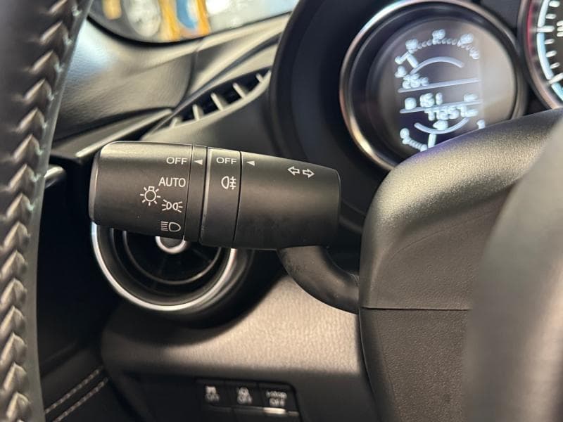 Mazda MX-5 Cabrio | 1.5 ess 132cv | GPS | Carplay | Caméra | Sièges AV chauffants - 22