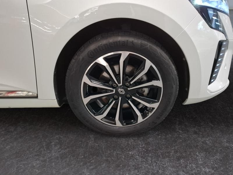 Renault Clio 1.6i E-TECH Hybrid Techno 145 Hp - 9