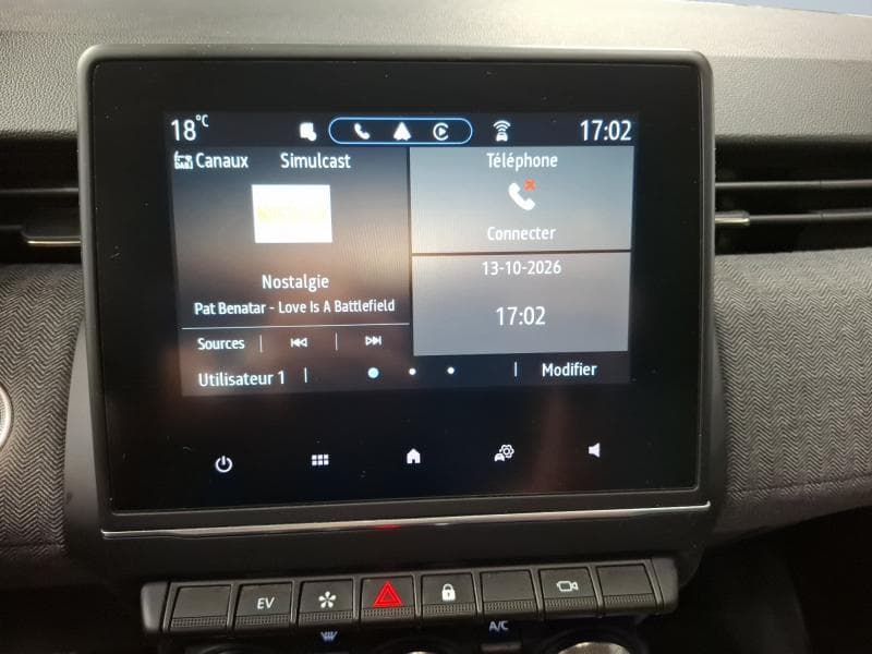 Renault Clio 1.6i E-TECH Hybrid Techno 145 Hp - 17