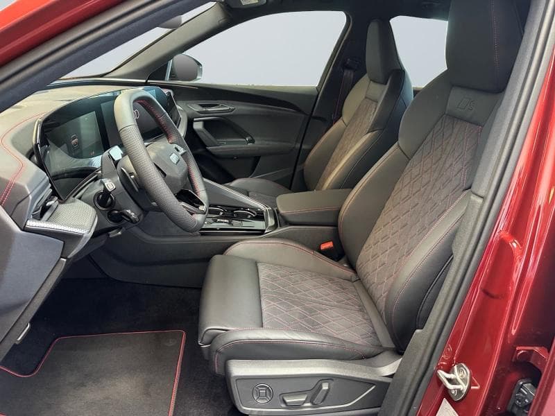 Audi Q5 Vehicule de Direction plaque Z Q5 S line Shadow Look - surpiqures Rouge Audi sport - Suspension Sport S - 3
