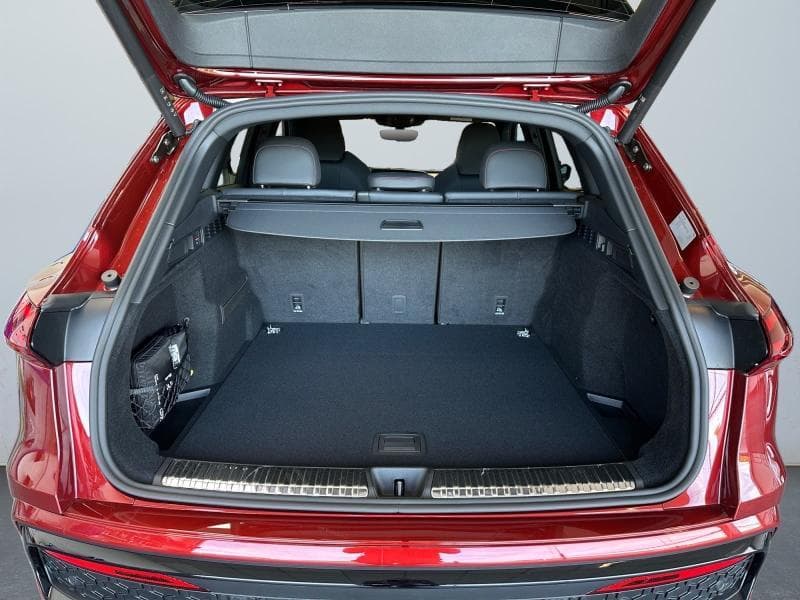 Audi Q5 Vehicule de Direction plaque Z Q5 S line Shadow Look - surpiqures Rouge Audi sport - Suspension Sport S - 30
