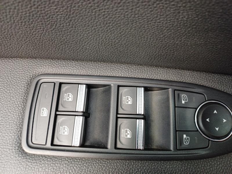 Renault Captur 1.33 TCe MHEV Rive Gauche EDC 140 Hp - 28