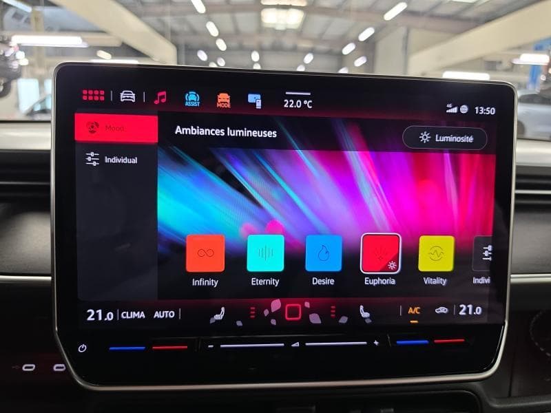 Volkswagen ID.Buzz GTX | 86 kWh 340 cv | 4Motion | Long chassis | 6 places | Carplay | Camera - 31