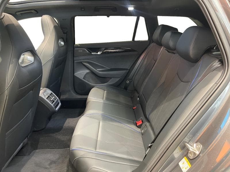 Volkswagen Passat Variant R-Line | 1.5TSI | Carplay | Harman Kardon - 10