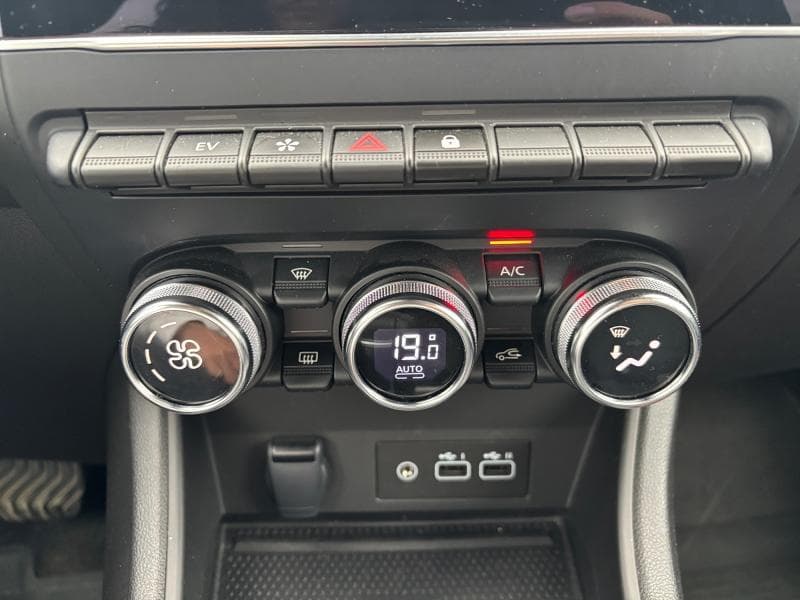 Renault Captur Techno | 1.6 E-TECH 145cv | Camera | Clim Auto | - 18
