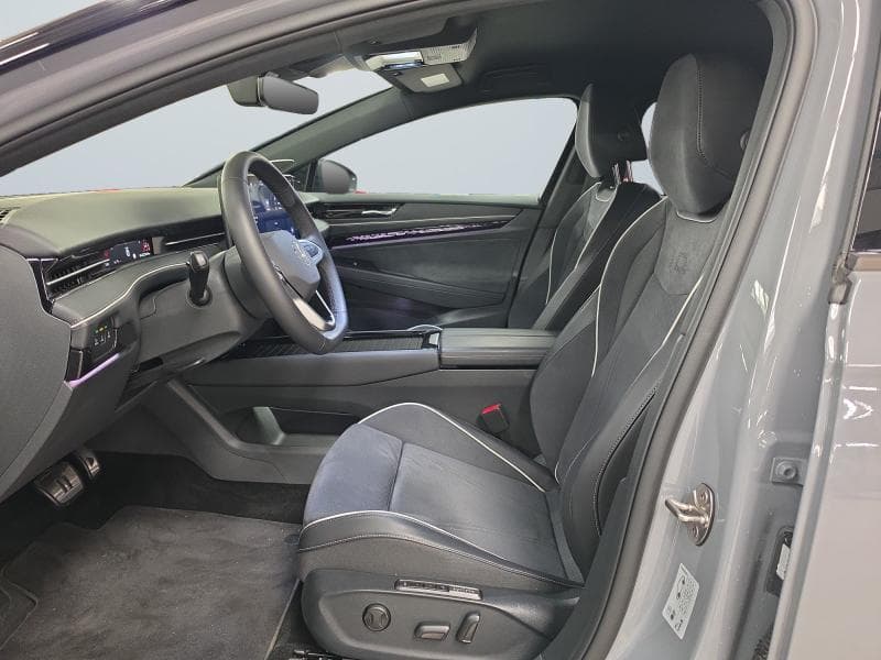 Volkswagen ID.7 Pro S Business Sport | 86 kWh 286 cv | Camera | GPS | Full Aides | Attache - Dispo 03/2027 - 12