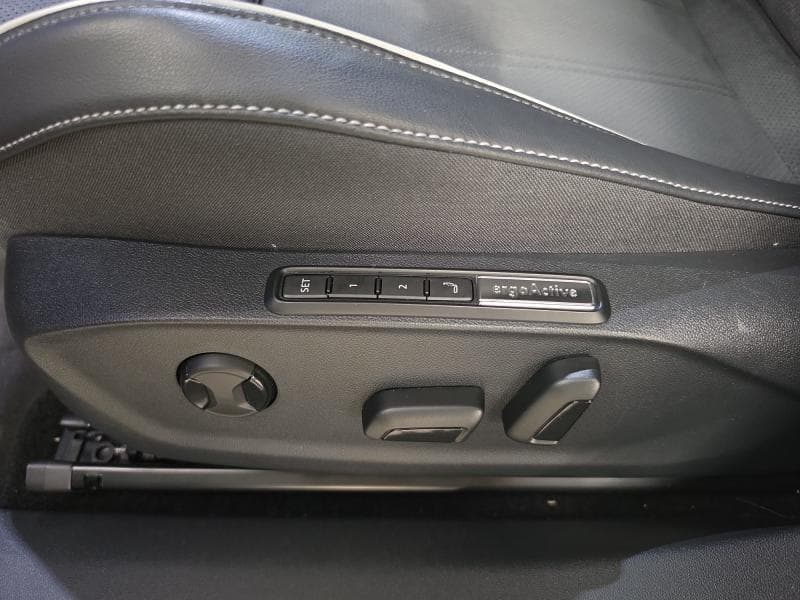 Volkswagen ID.7 Pro S Business Sport | 86 kWh 286 cv | Camera | GPS | Full Aides | Attache - Dispo 03/2027 - 35