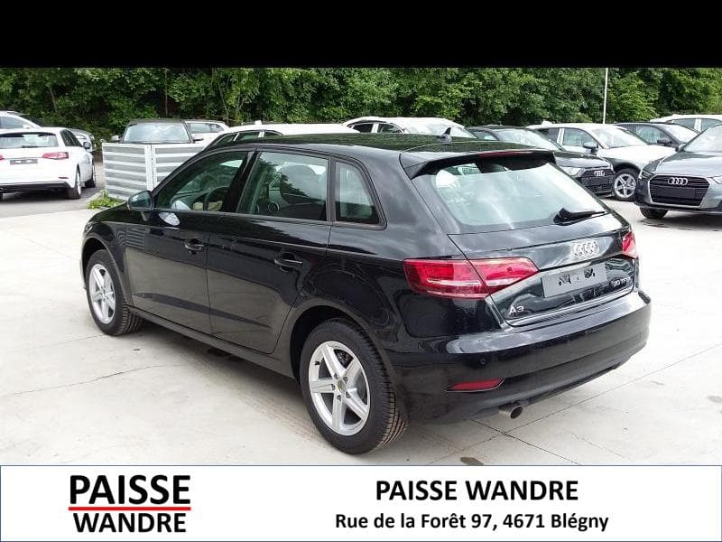 Audi A3 BASE - 2