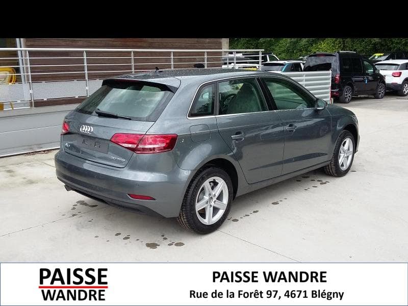 Audi A3 BASE - 4