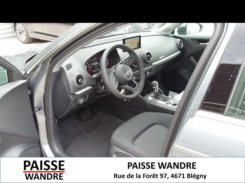 Audi A3 BASE - 6