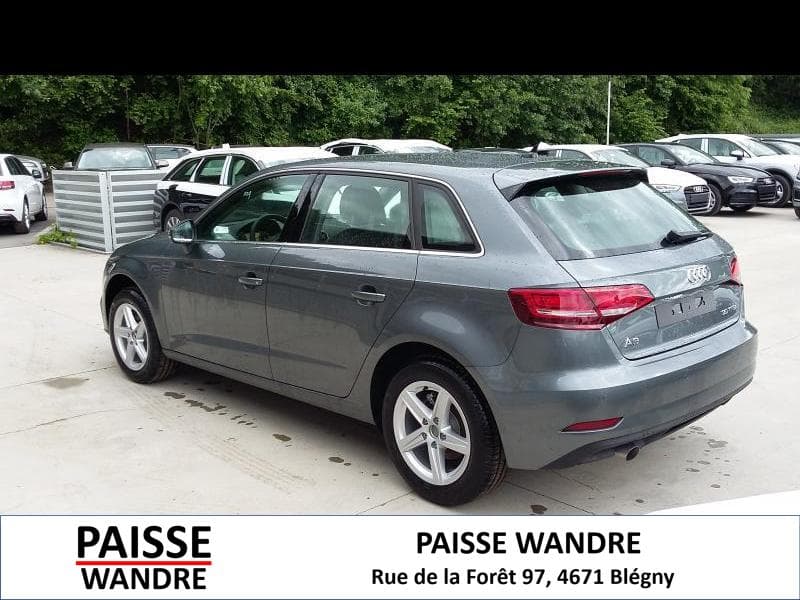 Audi A3 BASE - 2