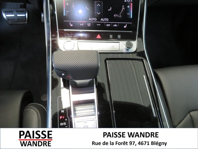 Audi Q8 Sline Black Edition - 20