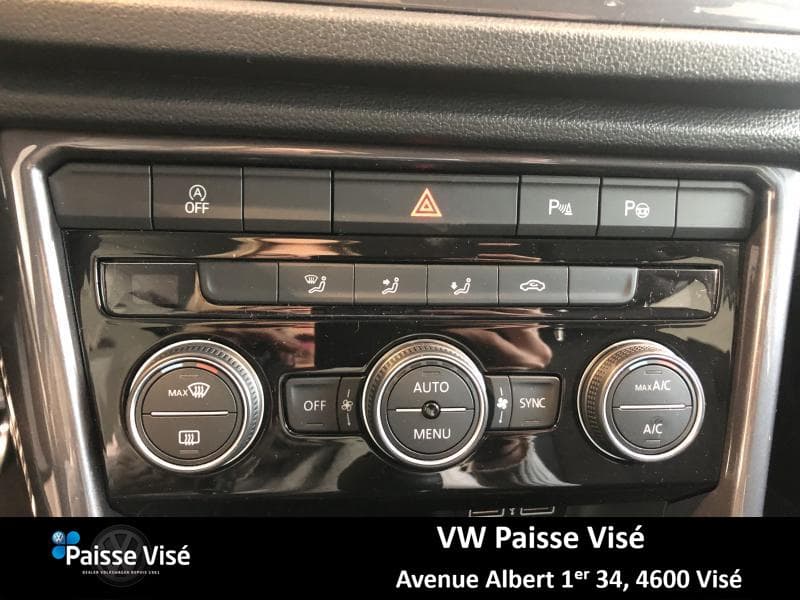 Volkswagen T-Roc IQ DRIVE - 7