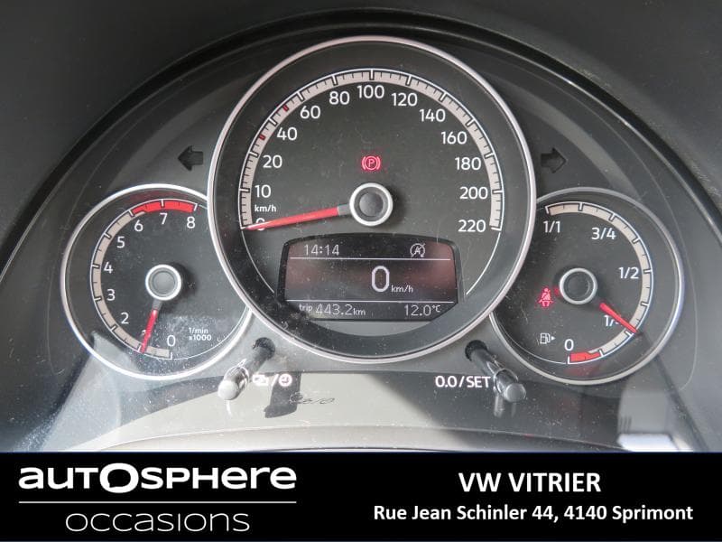 Volkswagen Up! IQ Drive - 12