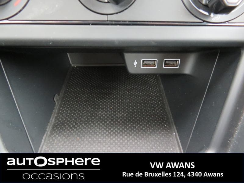 Volkswagen Polo VI Comfortline - 14