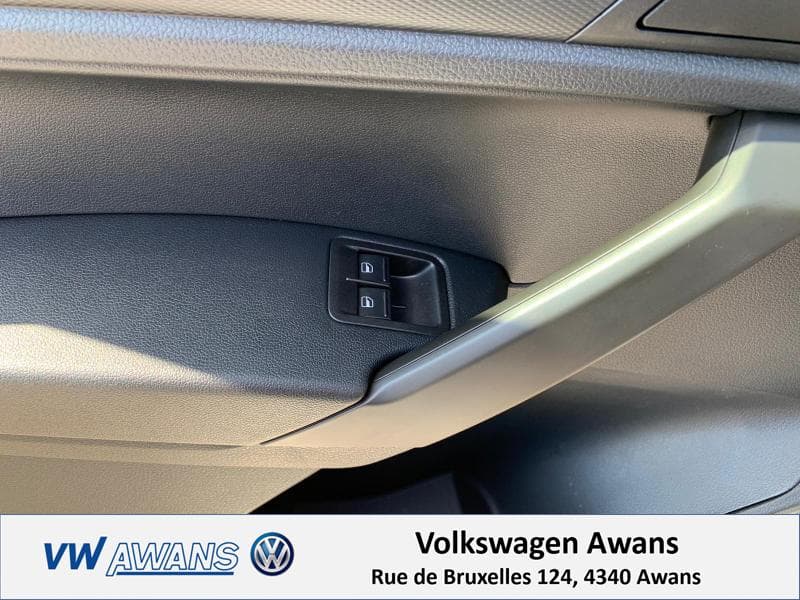 Volkswagen Caddy Fourgon - 12