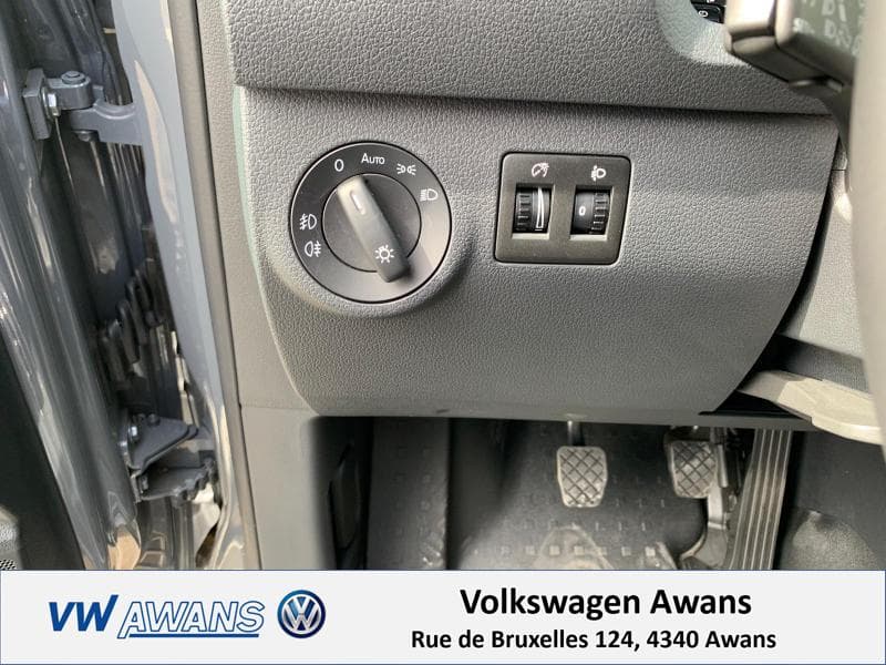 Volkswagen Caddy Fourgon - 10