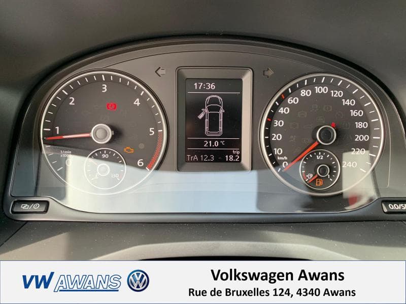 Volkswagen Caddy Fourgon - 12