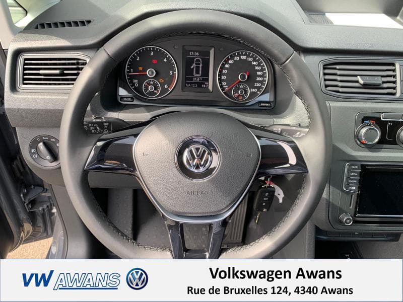 Volkswagen Caddy Fourgon - 11