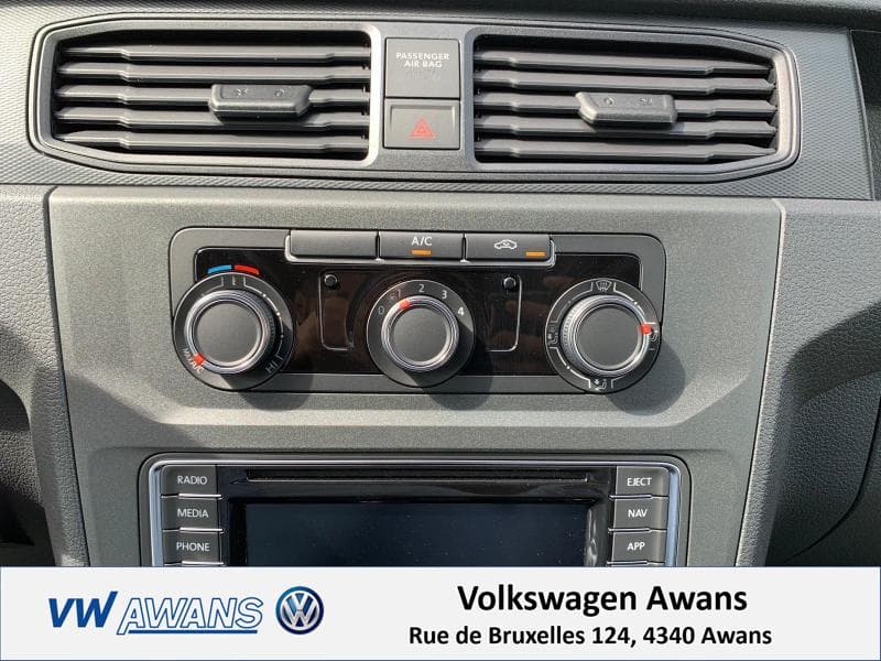 Volkswagen Caddy Fourgon - 13