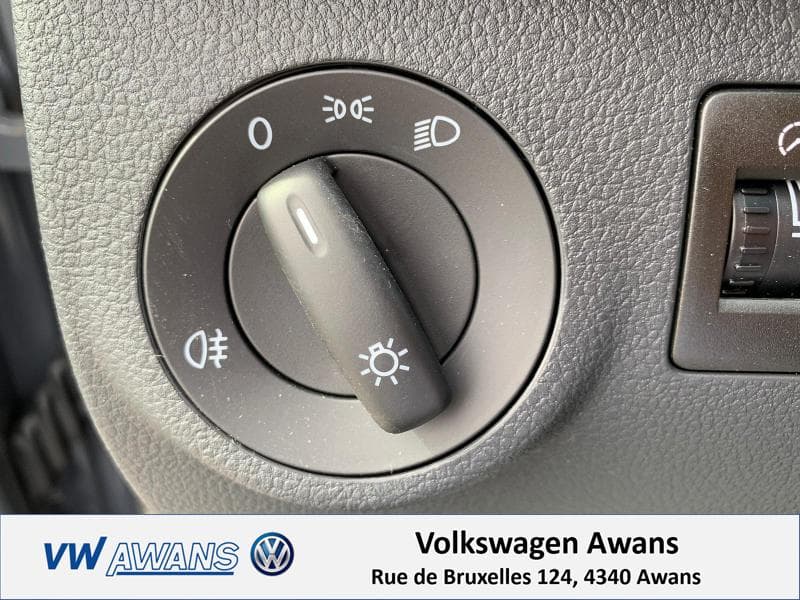 Volkswagen Caddy Fourgon - 11