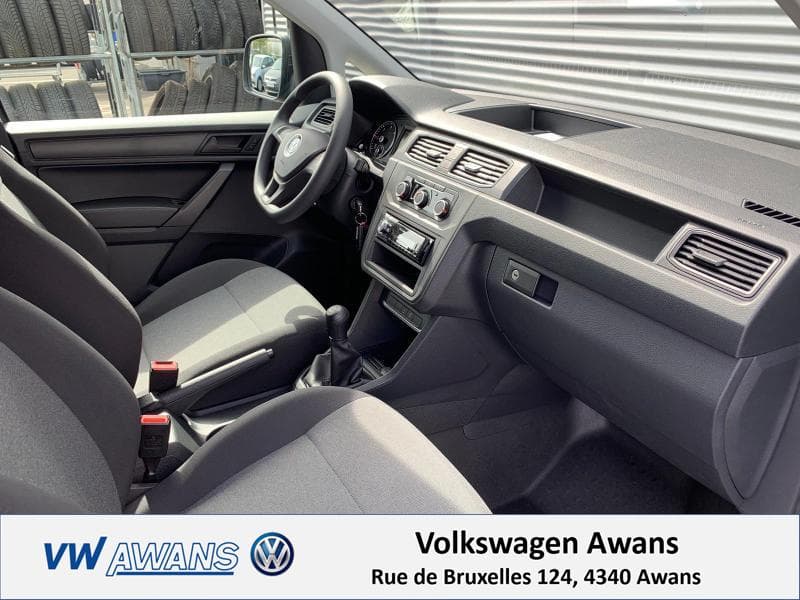 Volkswagen Caddy Fourgon - 10