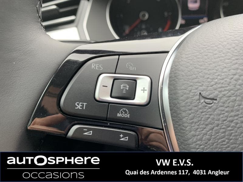 Volkswagen Passat Comfortline - 12