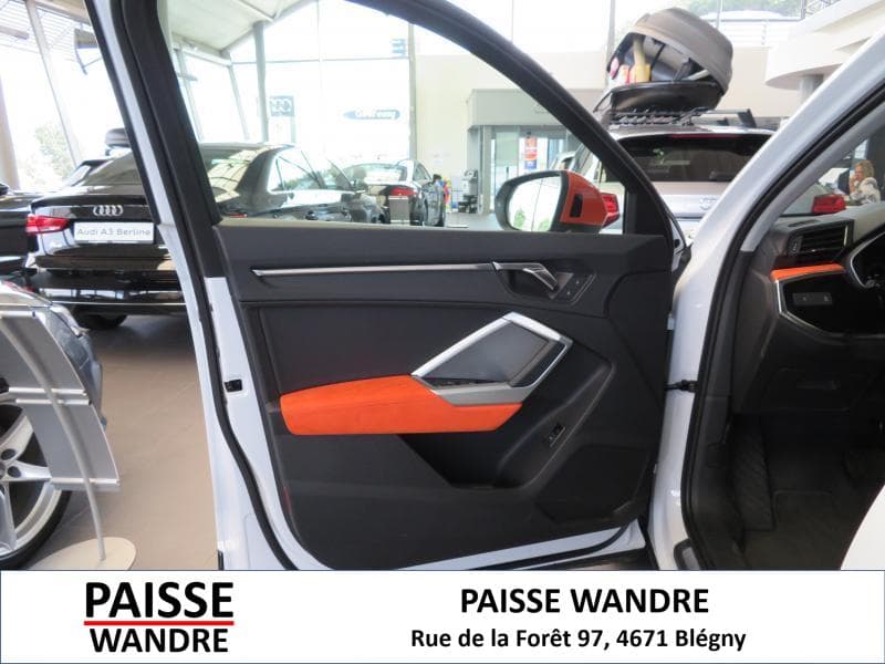 Audi Q3 Advanced - 11