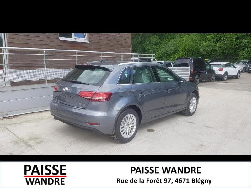 Audi A3 ATTRACTION - 3