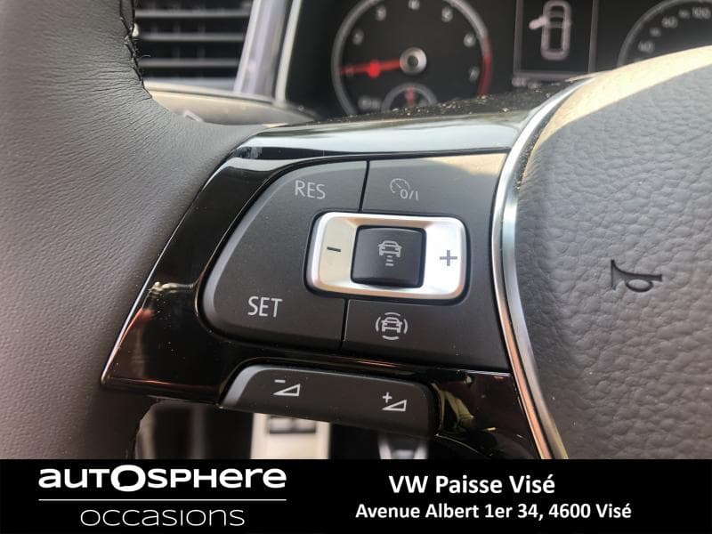 Volkswagen T-Roc IQ DRIVE - 8