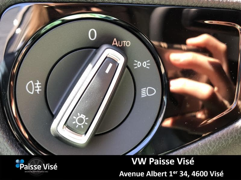 Volkswagen Golf IQ DRIVE - 21