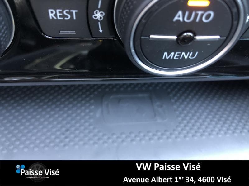 Volkswagen Passat Variant R-LINE - 20
