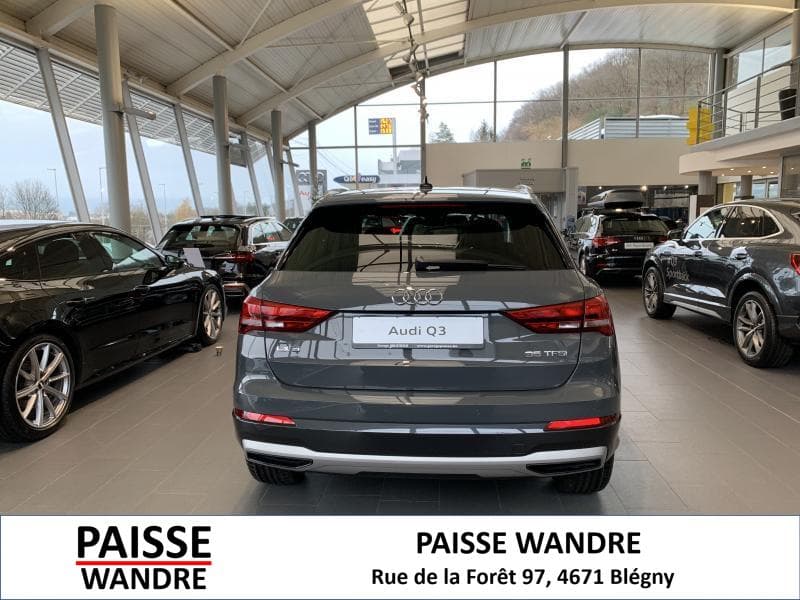 Audi Q3 Advanced - 6