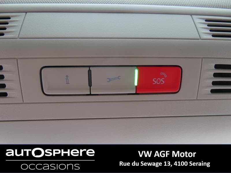 Volkswagen Passat Elegance Business - 34