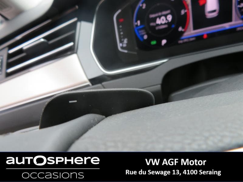 Volkswagen Passat Elegance Business - 22