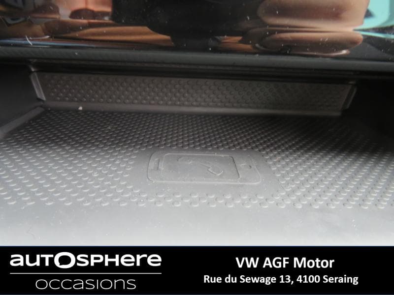 Volkswagen Passat Elegance Business - 26