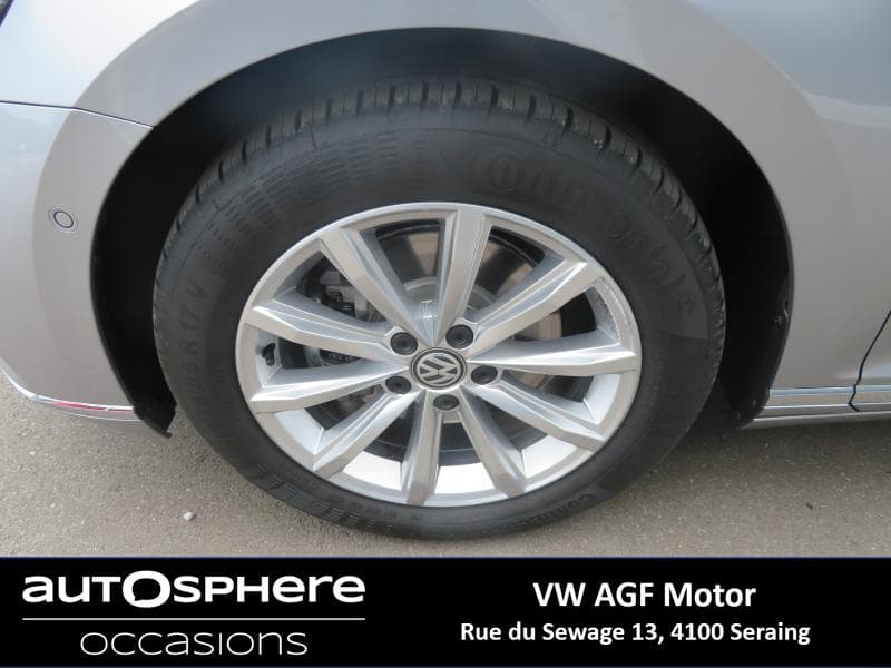 Volkswagen Passat Elegance Business - 14