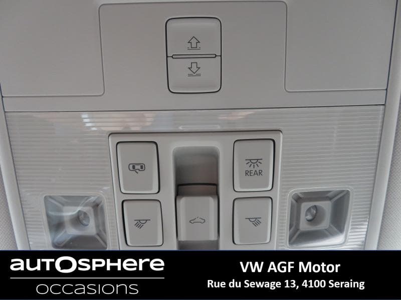 Volkswagen Passat Elegance Business - 35