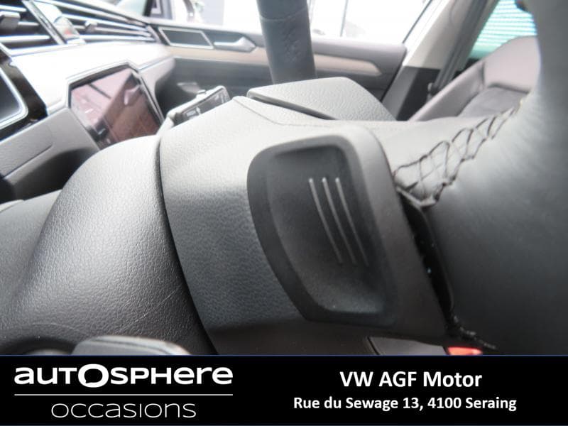 Volkswagen Passat Elegance Business - 36