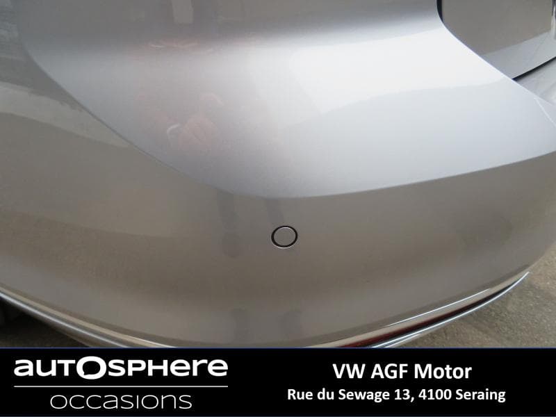 Volkswagen Passat Elegance Business - 11