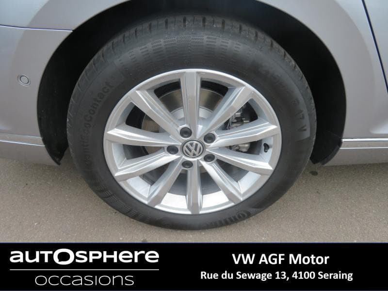 Volkswagen Passat Elegance Business - 12